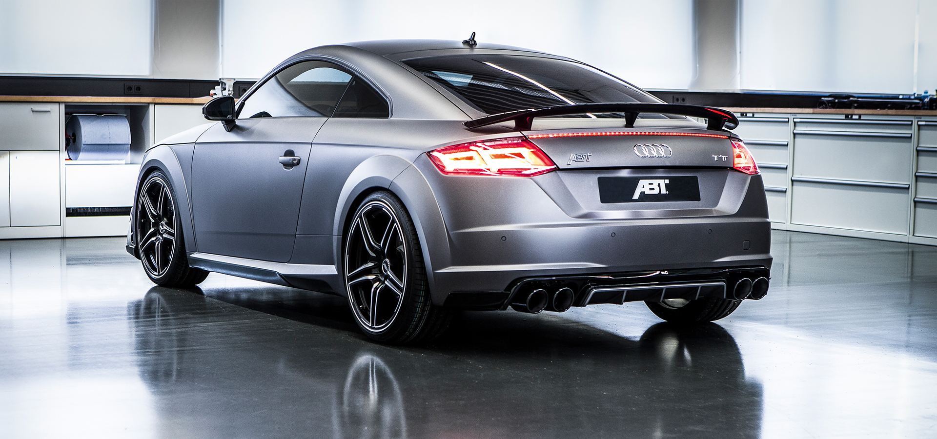 La 3ème génération de l'Audi TT repensée par ABT ...