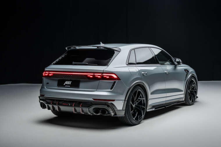 2025-03-11_RSQ8-LE_Satellitsilber_INMOTION (93) | ABT Sportsline France